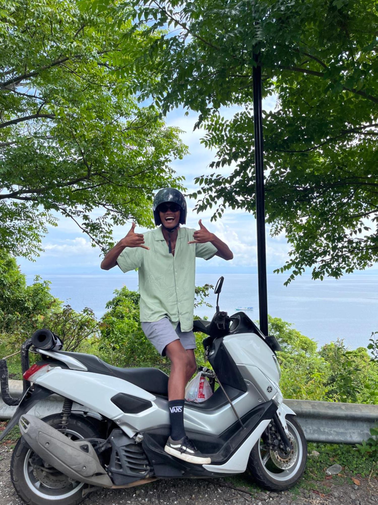 普卢坎 梅德威秘密冲浪营旅馆酒店 外观 照片