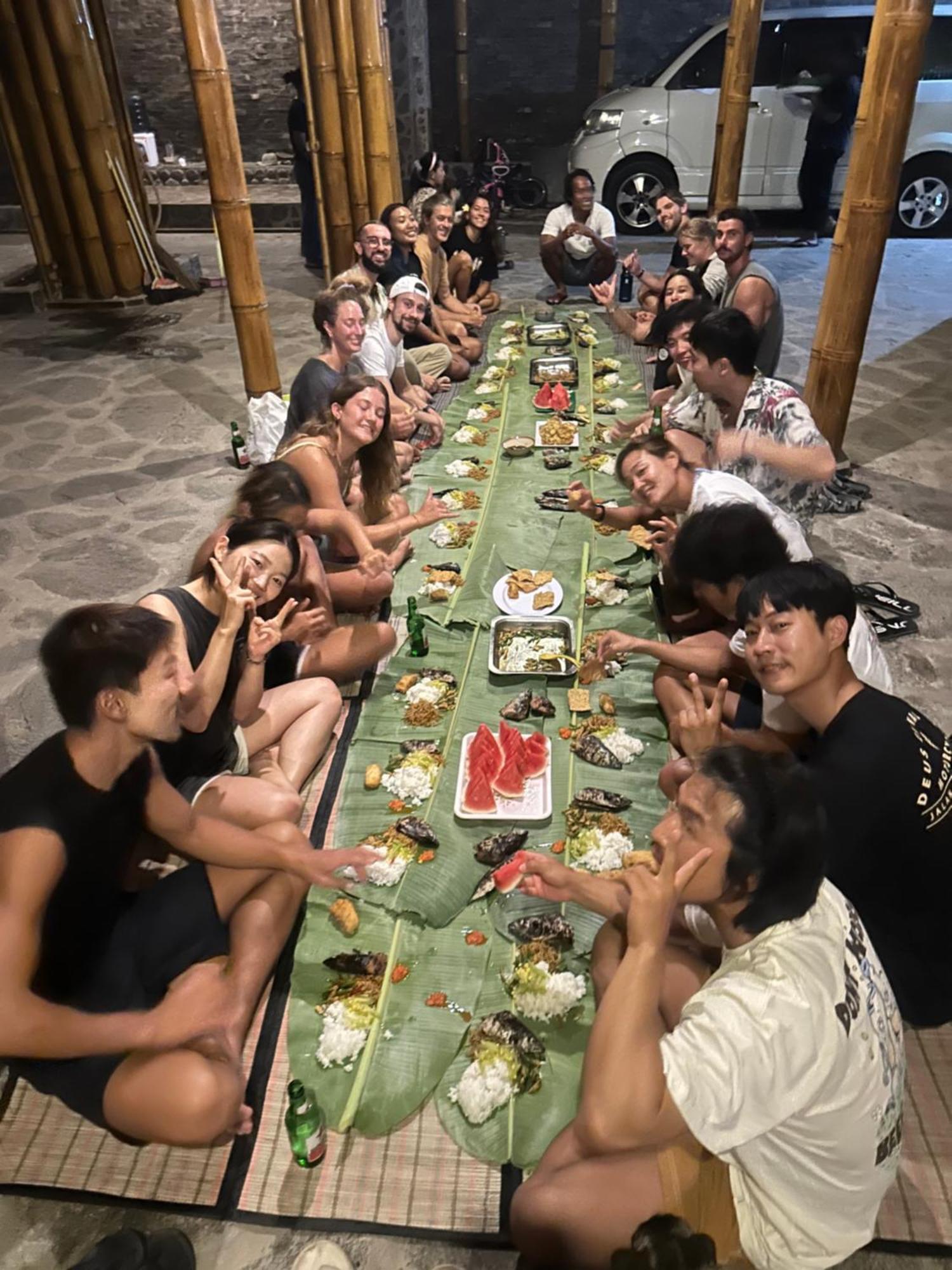 普卢坎 梅德威秘密冲浪营旅馆酒店 外观 照片