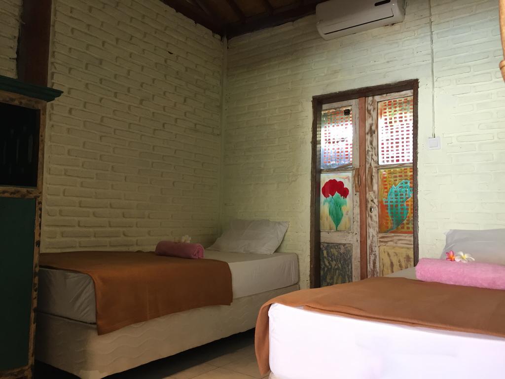 普卢坎 梅德威秘密冲浪营旅馆酒店 外观 照片